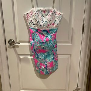 Gorgeous and vibrant Lilly Pulitzer dress!